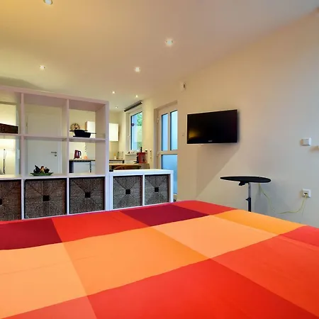Apartment Studio *